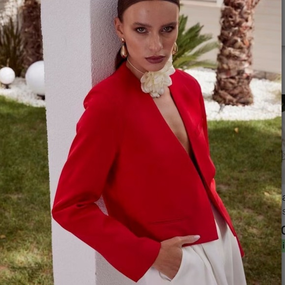 Zara Red Collarless Crop Blazer - Picture 3 of 16